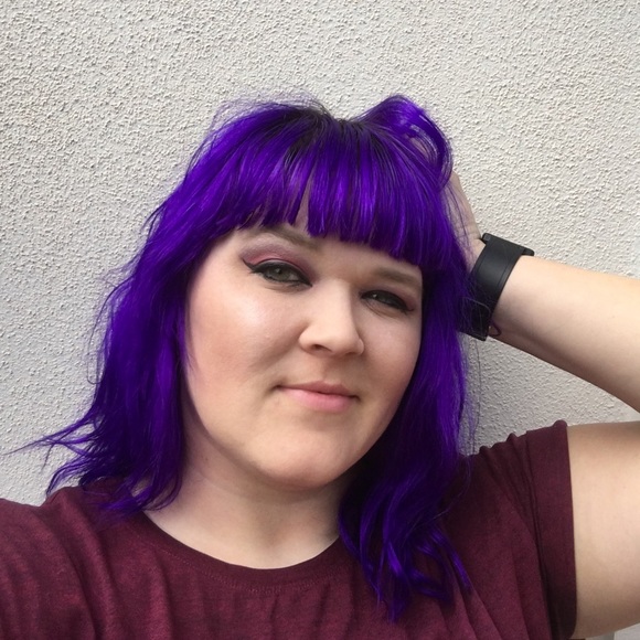 Meet your Posher, Danielle - Picture 1 of 1